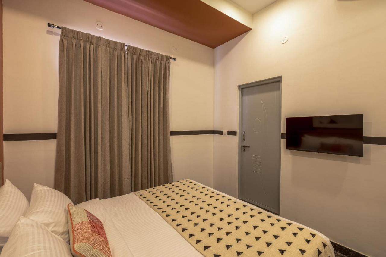Olive Zip Domlur By Embassy Group Hotel บังกาลอร์ ภายนอก รูปภาพ